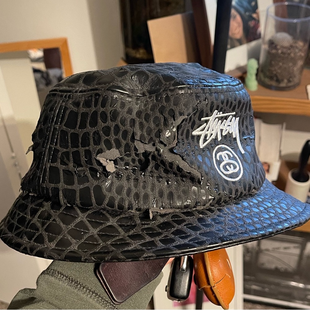 Stussy bucket hat